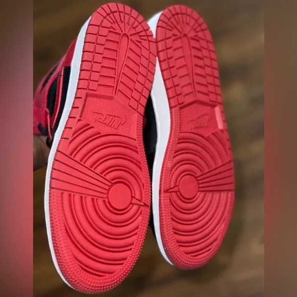 Jordan Sneakers in Red and Black - Picture 5 of 7